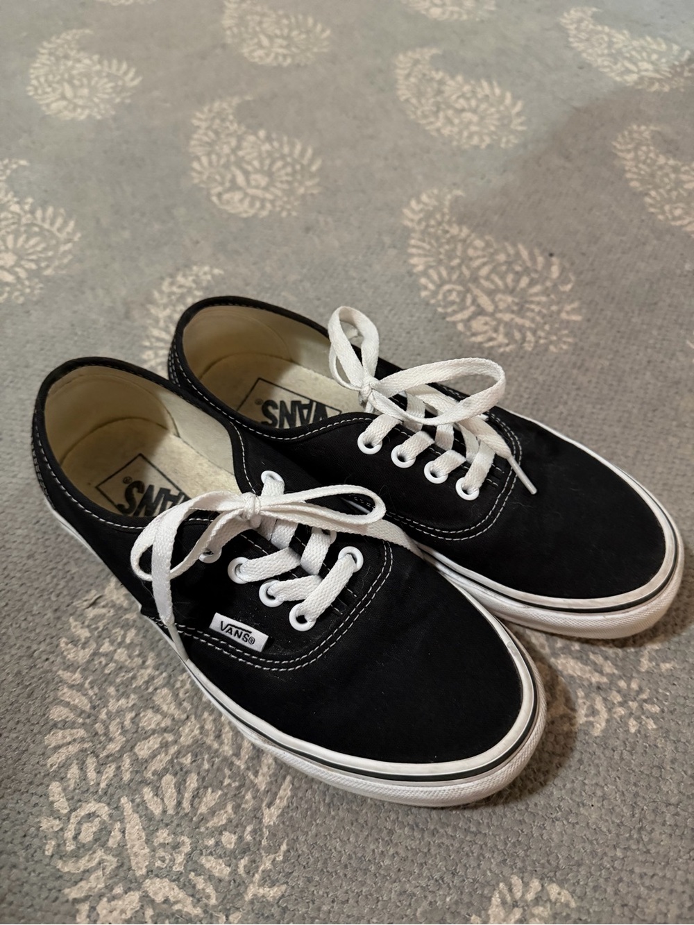 Black Vans Authentic shoes